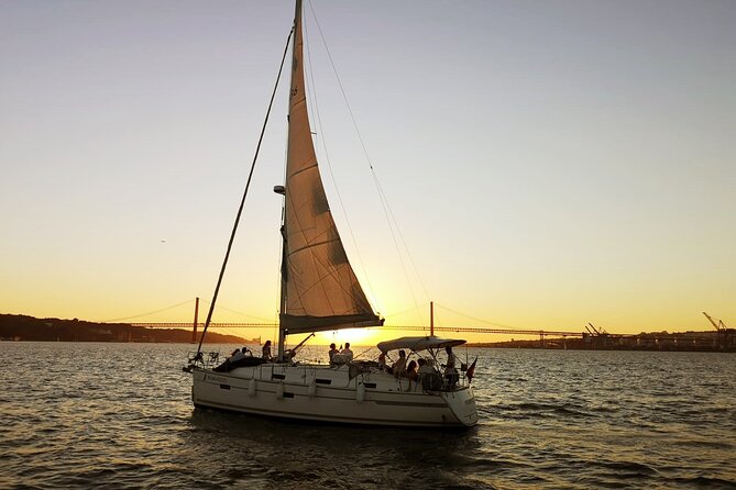 Lisbon Small Group 2h Sunset Sailing- Live Commentary & a Drink - Palmayachts Dock, Check-In Timing, and the Small-Group Comfort