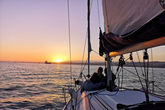 Lisbon Small Group 2h Sunset Sailing- Live Commentary & a Drink - Weather Reality Check: When Sunset Turns Into a Chilly Cloud Plan