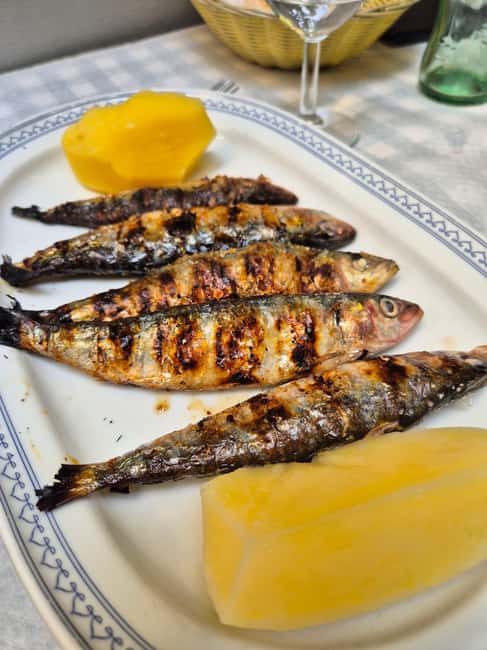 Lisbon Small-Group Food & Wine Tour Eat & Drink like a Local - Key things that make this Lisbon tour worth it
