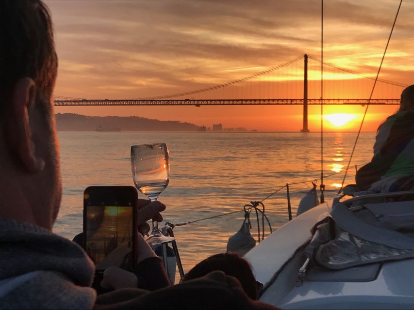 Lisbon: Sunset and Wine Luxury Catamaran Cruise - Belem Tower photo stop: where you get your first landmark moment