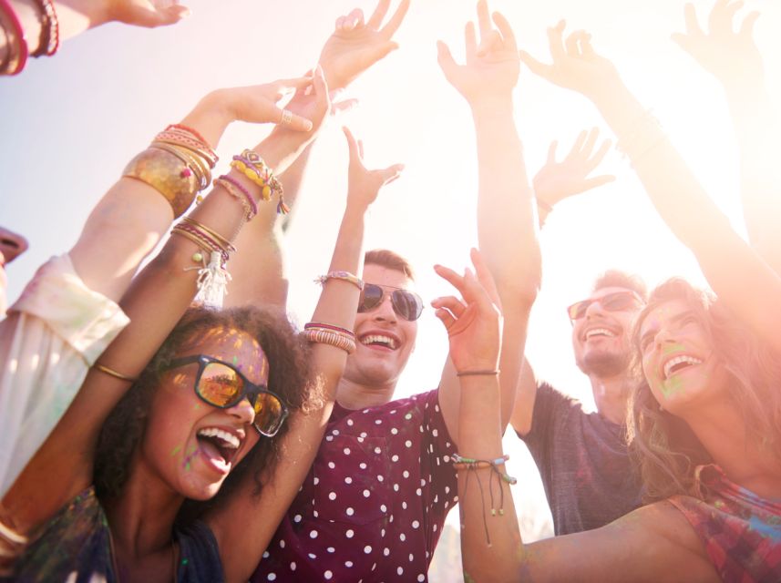 Lisbon: Sunset Boat Party Cruise with DJ and Open Bar - Meeting Point, Boarding, and Protecting Your Sunset