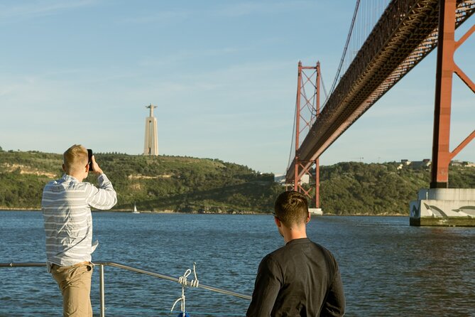 Lisbon: Sunset Catamaran Boat Tour with Music and Drinks - Meeting at Doca de Santo Amaro: Quick Logistics That Matter