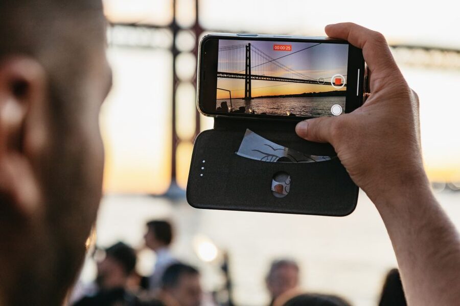 Lisbon: Sunset Cruise with Welcome Drink and Snacks - Photo Stops That Actually Help You Understand Lisbon