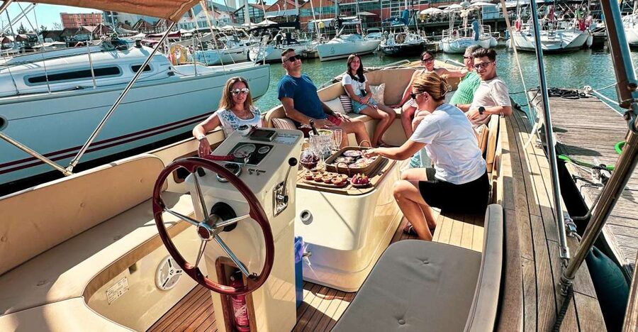 Lisbon – Sunset Porto Tonic Premium Boat Experience - Key points that matter before you go