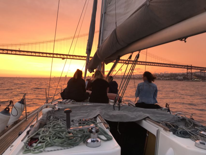 Lisbon Sunset Sailing – Small Group (max 10) Wine & History - The small-group setup that keeps the evening calm