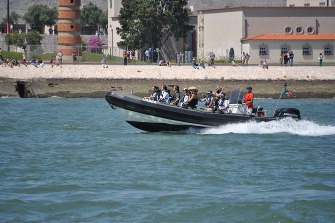Lisbon: Sunset SpeedBoat Tour - Price and value at $47 per person for a 1-hour Lisbon loop