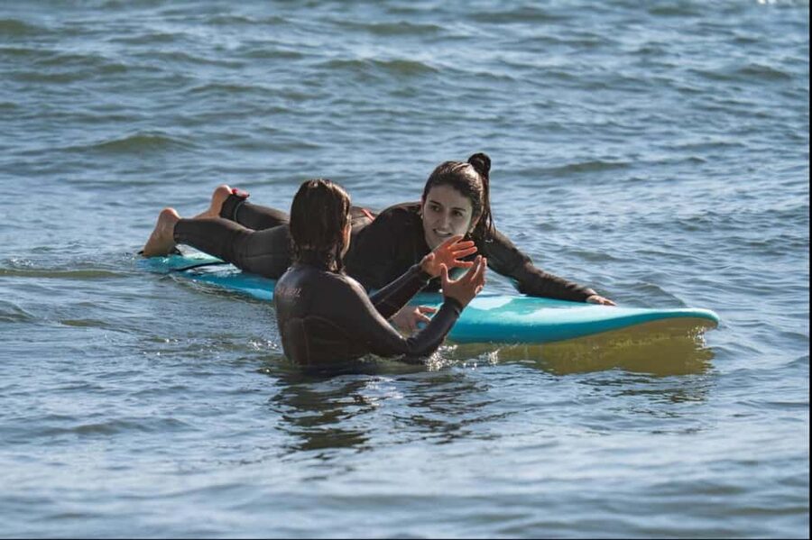 Lisbon Surf Guide - Surf class & Pick Up - How The Lisbon Pickup Sets The Tone (Titanic Sur Mer Bar)