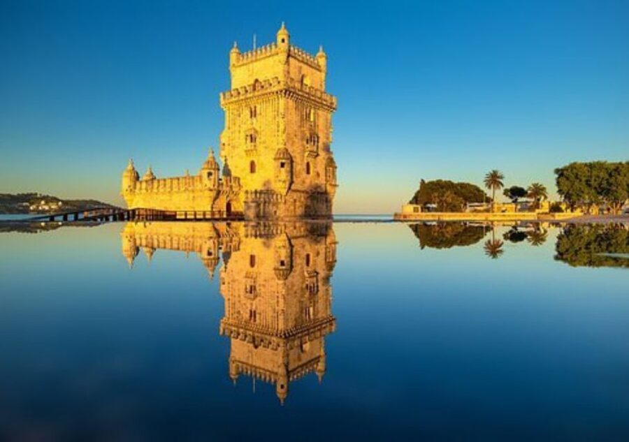 Lisbon: Tagus River Cruise to the Ocean & Dolphin Watching - What the Open Bar Adds to This Dolphin Watching Cruise