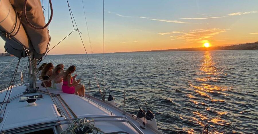 Lisbon: Tagus River Sailboat City Cruise - Where you board, and why being early is a big deal