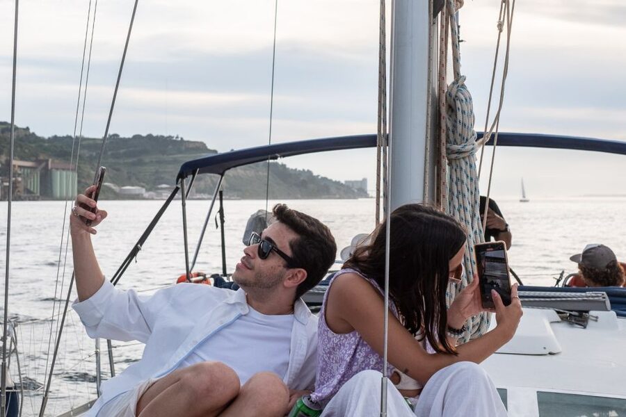 Lisbon: Tagus River Sunset Cruise with Drinks - The 2-hour cruise experience, what it feels like on the water