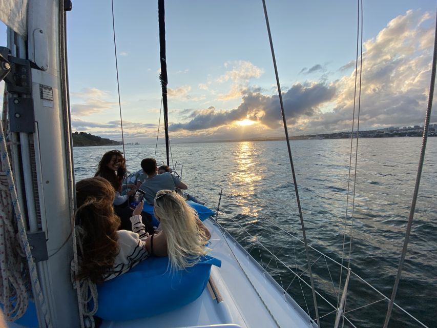 Lisbon: Tagus River Sunset Cruise with Drinks - Drinks, sailing comfort, and the little extras that matter