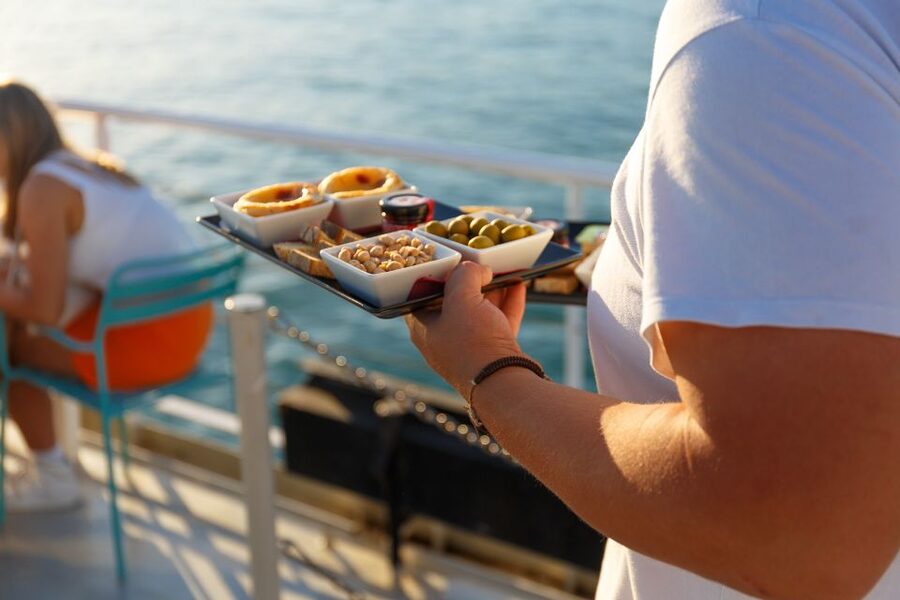Lisbon: Tagus River Sunset Tour with Snacks and Drink - Price and Value: Why $32 Can Make Sense