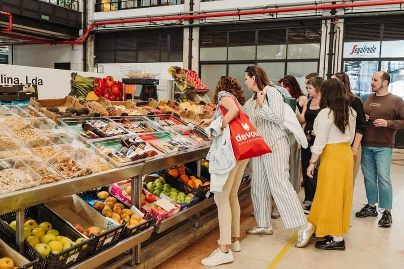 Lisbon: Tastes and Traditions Guided Food Tour - Praça da Figueira to the first bite: start smart and stay unhurried