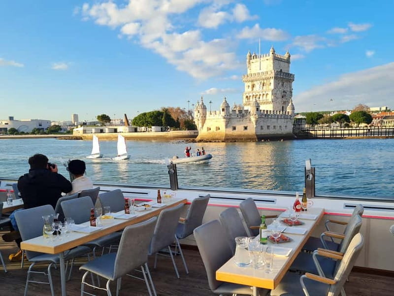 Lisbon: Tejo River Sightseeing Cruise - Comfort and Crowd Levels: A Calm Alternative to Lisbon Chaos