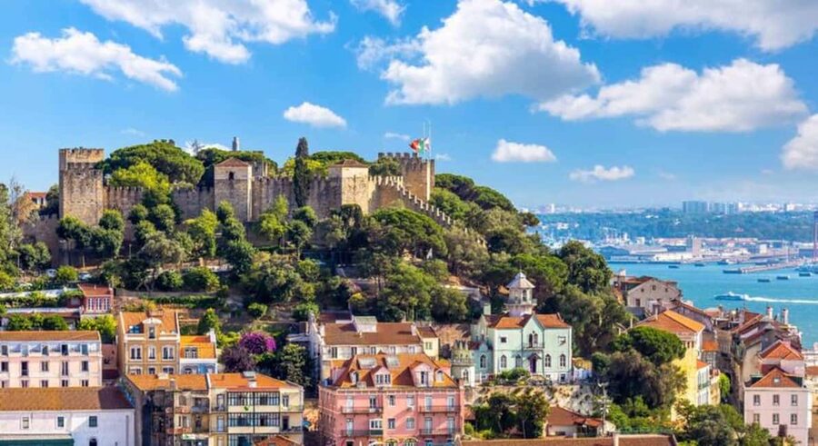 Lisbon Through the Eyes of a Local - Food and Walking Tour - Starting under Pedro IV: Rossio to São Domingos in the right order