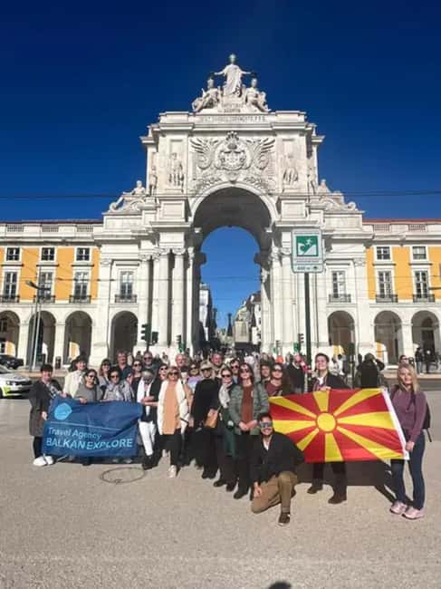 Lisbon Through the Eyes of a Local - Food and Walking Tour - Baixa-Chiado landmarks and the Rua Augusta walk that earns dessert
