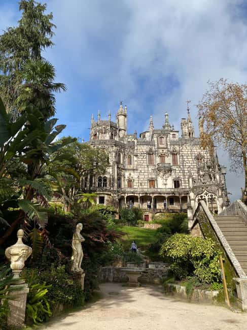 Lisbon to: Sintra, Pena & Regaleira guided 8pax group tour - Key highlights at a glance