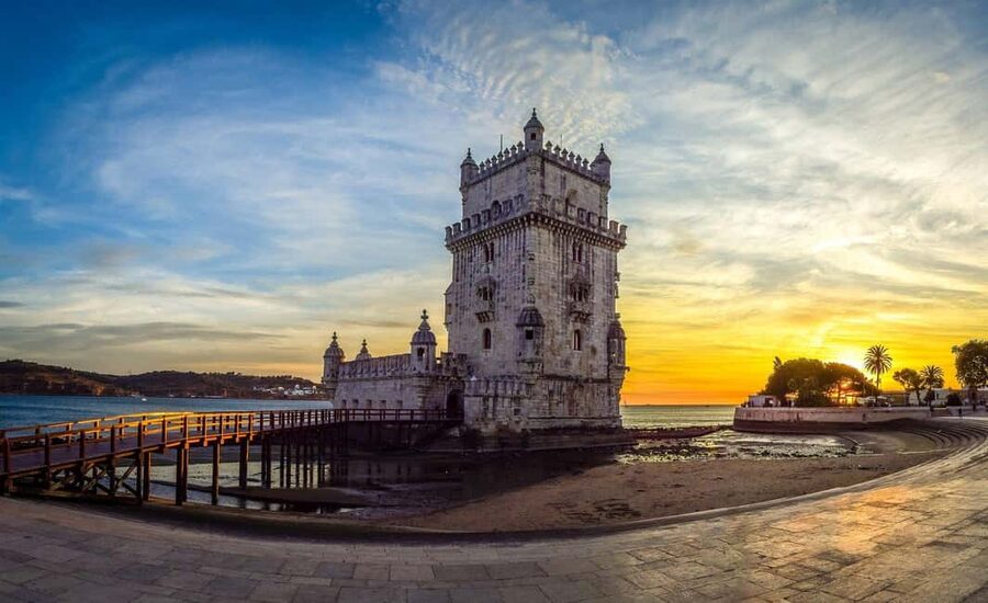 Lisbon Tour: Cristo Rei, Belem, São Jorge Castle, 360°View. - A Day of Big Lisbon Hits, with Built-in Time for Photos