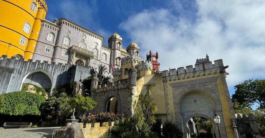 Lisbon: Tour to Sintra, Cabo da Roca and Cascais - 6 key things to know before you go
