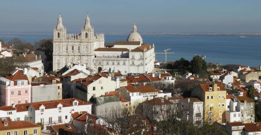 Lisbon: Tower of Saint George’s Castle Church Ticket & Drink - Finding Torre da Igreja without getting stuck outside