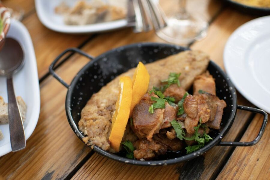 Lisbon Traditional Portuguese Food and Sightseeing Tour - How the guides can make or break the experience