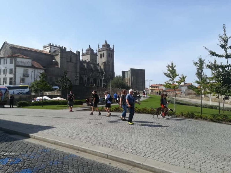 Lisbon: Transfer to Porto with Obidos and Nazare - What the drive between Portugal stops can add to your day