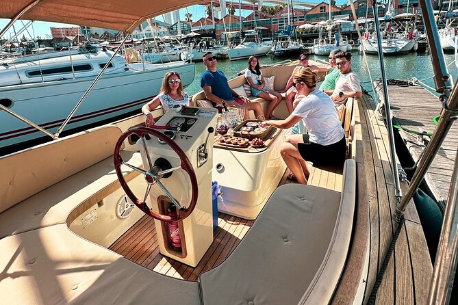 Lisbon: Vinho Verde Wine Premium Boat Experience - Price and Value: Is 52 Dollars Worth It?