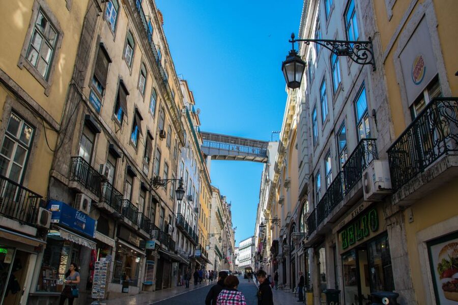 Lisbon with Tukxi: Historical Secrets by Tuk-Tuk - Viewpoints that feel like Lisbon’s best “screens”
