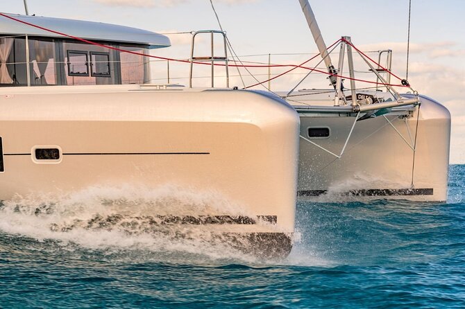 LUXURY Catamaran Sunset and Wine cruise - Why this sunset catamaran works so well in Lisbon