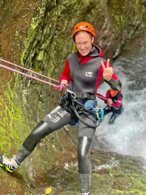 Madeira: Beginner (Level 1) Canyoning Experience - From Hotel Pickup to River Route: The 4-Hour Flow