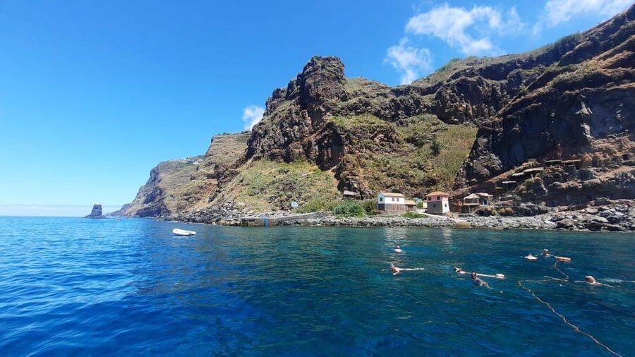 Madeira: Boat Trip with Lunch, Drinks, and Hotel Transfer - What to Bring for Comfort (and Better Photos)
