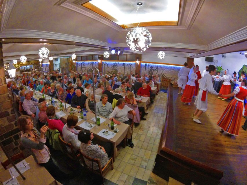 Madeira by Night with Traditional Dinner - Bailinho da Madeira: what you will actually see