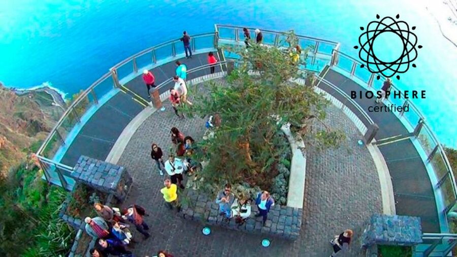 Madeira: Cabo Girao, Jeep Tour Adventure and Wine Tasting - Open-roof 4x4 driving: fun, yes, but dress for the road