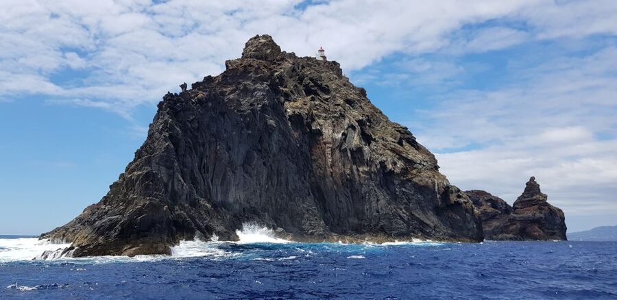 Madeira: Full-Day of Activities in Ponta de São Lourenço - Starting on the boat: quick transfer, big coastline payoff