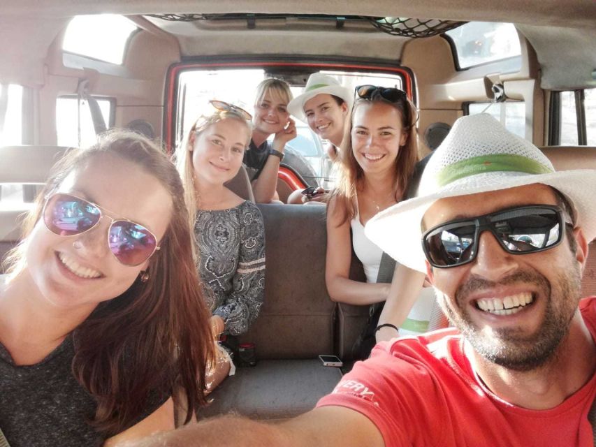 Madeira: Full-Day Porto Moniz Jeep Tour - Porto Moniz volcanic pools: the cooling-off payoff