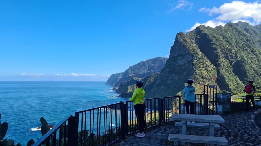 Madeira: Guided E-bike Tour of the North Coast - Arco de São Jorge: rural atmosphere and a viewpoint with long reach