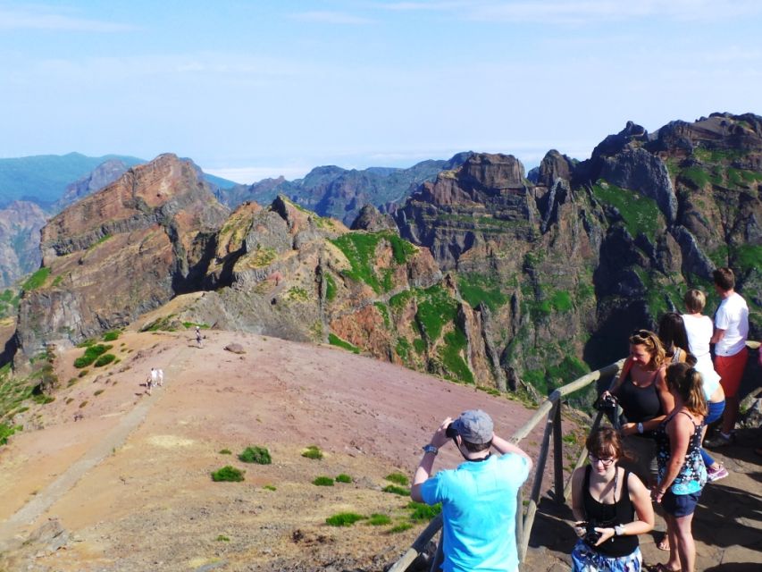 Madeira: Jeep tour Pico Areeiro, Santa Cruz and Cristo Rei - Where the adventure starts: Miradouro do Alta Vista, Funchal views, and a safety reality check
