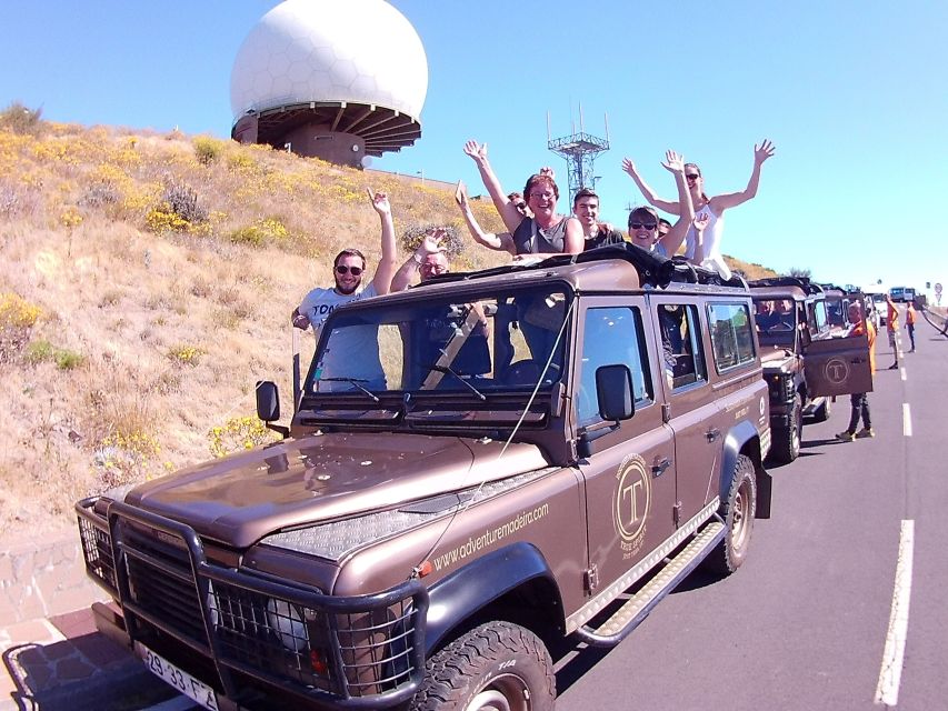 Madeira: Jeep tour Pico Areeiro, Santa Cruz and Cristo Rei - Pico do Arieiro at 1818 m: the high-mountain pause that makes Madeira feel huge