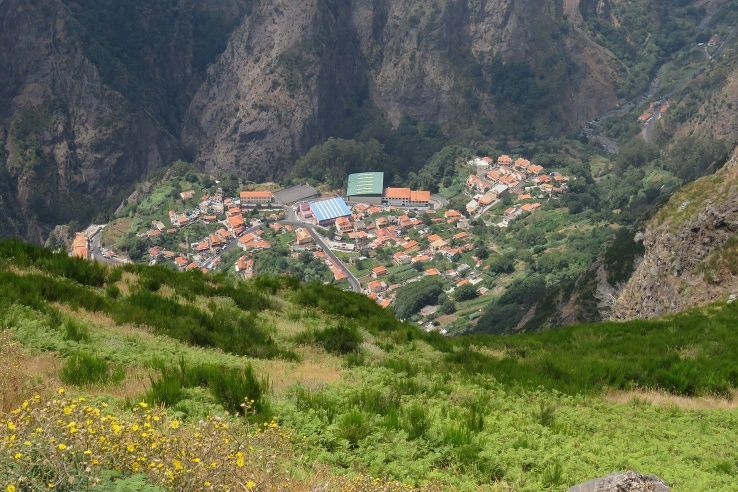 Madeira : Nun's Valleys and Pico Areeiro 4X4 Tour - Timing, Weather, and Comfort: Make This Ride Work for You