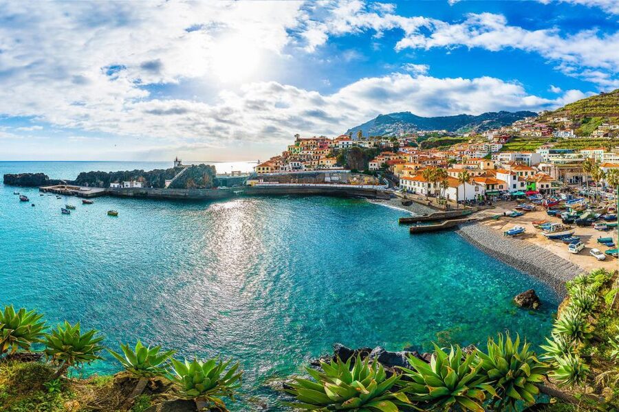 Madeira: Nuns Valley Half-Day Tour - From Funchal hotel pickup to the switchbacks in minutes