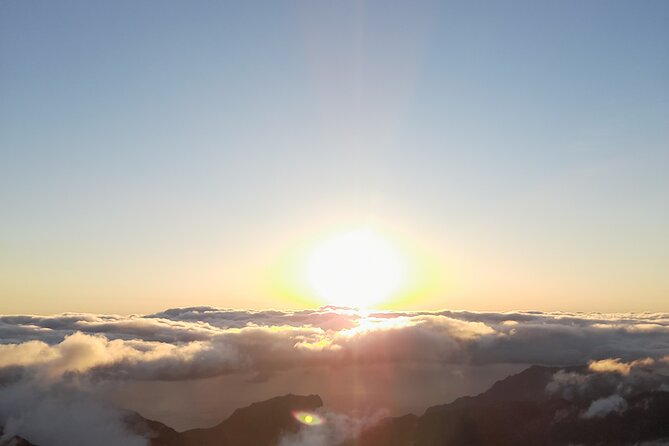 Madeira: Pico do Arieiro Sunrise Tour - Levada dos Balcões: the calm walk that makes the morning feel complete