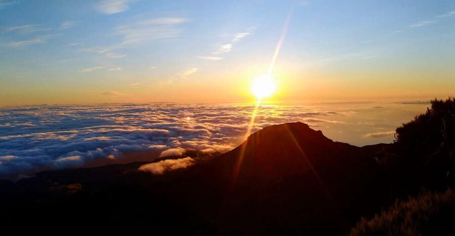 Madeira: Pico Ruivo Guided Sunrise Hike with Hotel Pickup - Sunrise on Pico Ruivo: what makes this morning hike special