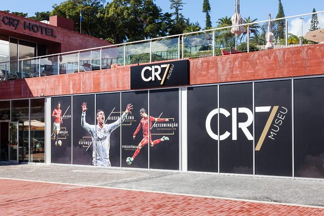 Madeira: Private Cristiano Ronaldo Tour with CR7 Museum - Stop 1: Barcelos viewpoint, Funchal’s iconic orientation moment