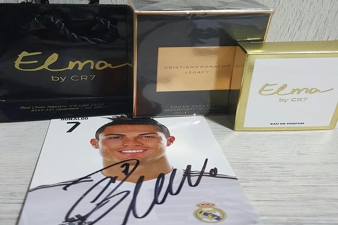 Madeira: Private Cristiano Ronaldo Tour with CR7 Museum - Childhood streets and the places where Ronaldo first touched a football