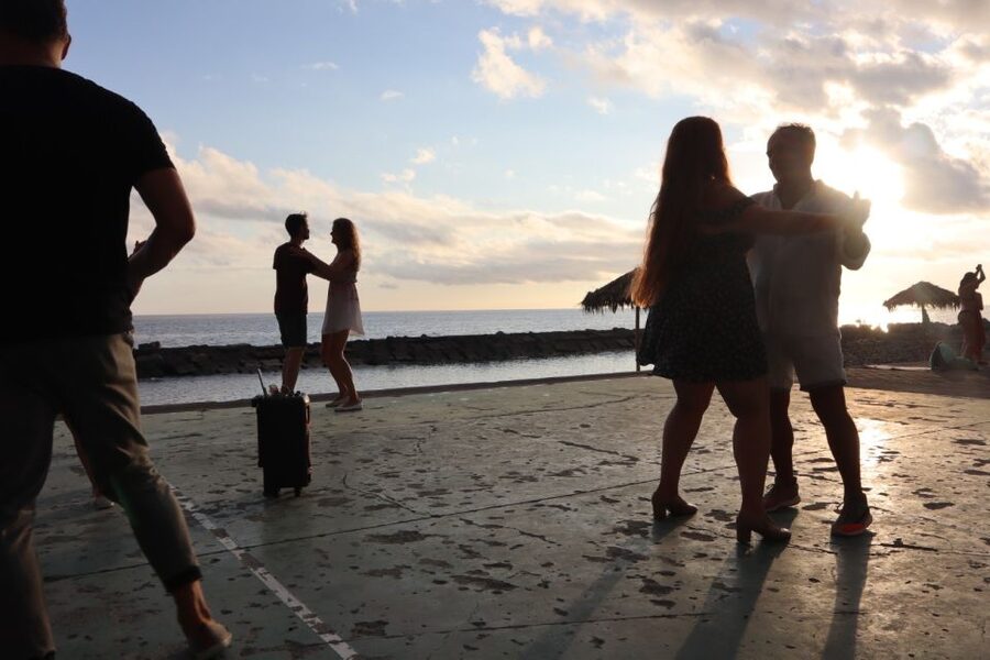 Madeira: Salsa and Bachata dance and discovery experience - Who this experience suits best, and who should reconsider