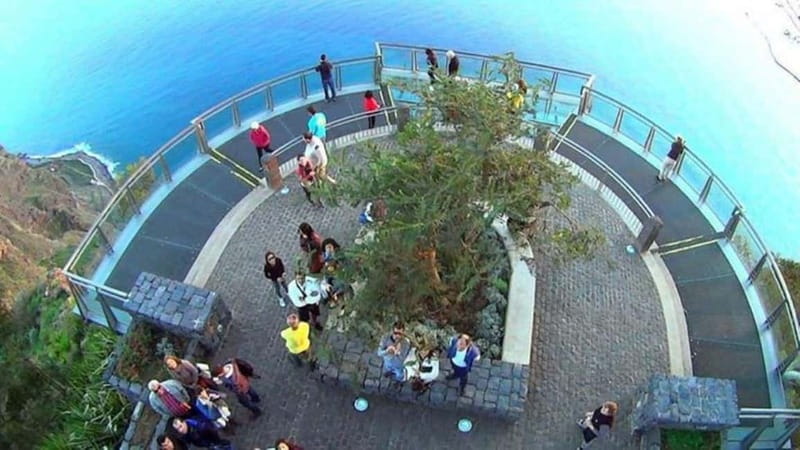 Madeira: Skywalk, Porto Moniz, Seixal, and Fanal 4WD Tour - São Vicente waterfall to the Seixal coast: veil-thin water and black sand