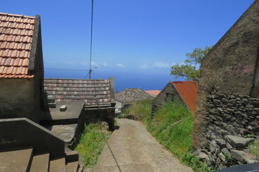Madeira : Southwest coast, Run & Anjo´s Waterfall 4x4 Tour - Why Madeira’s southwest makes this 8-hour tour feel different