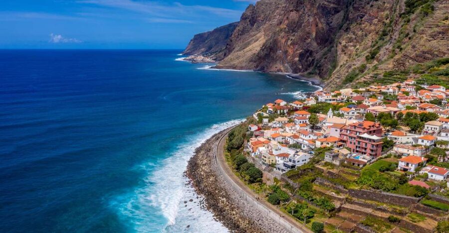 Madeira : Southwest coast, Run & Anjo´s Waterfall 4x4 Tour - Open-top 4x4: the ride, the timing, and how to enjoy it