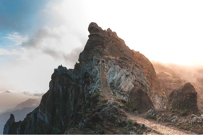 Madeira: Sunrise at Pico do Arieiro & Hike Larano trail - The alarm clock part is the whole point, Pico do Arieiro at sunrise