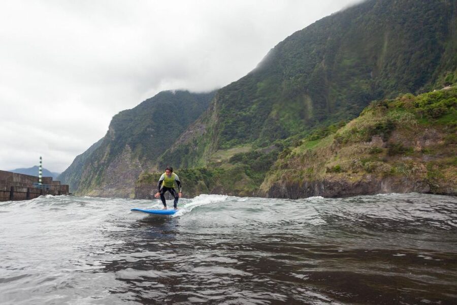 Madeira : Surfing Experience for all - Timing and tide: why your start time can shift